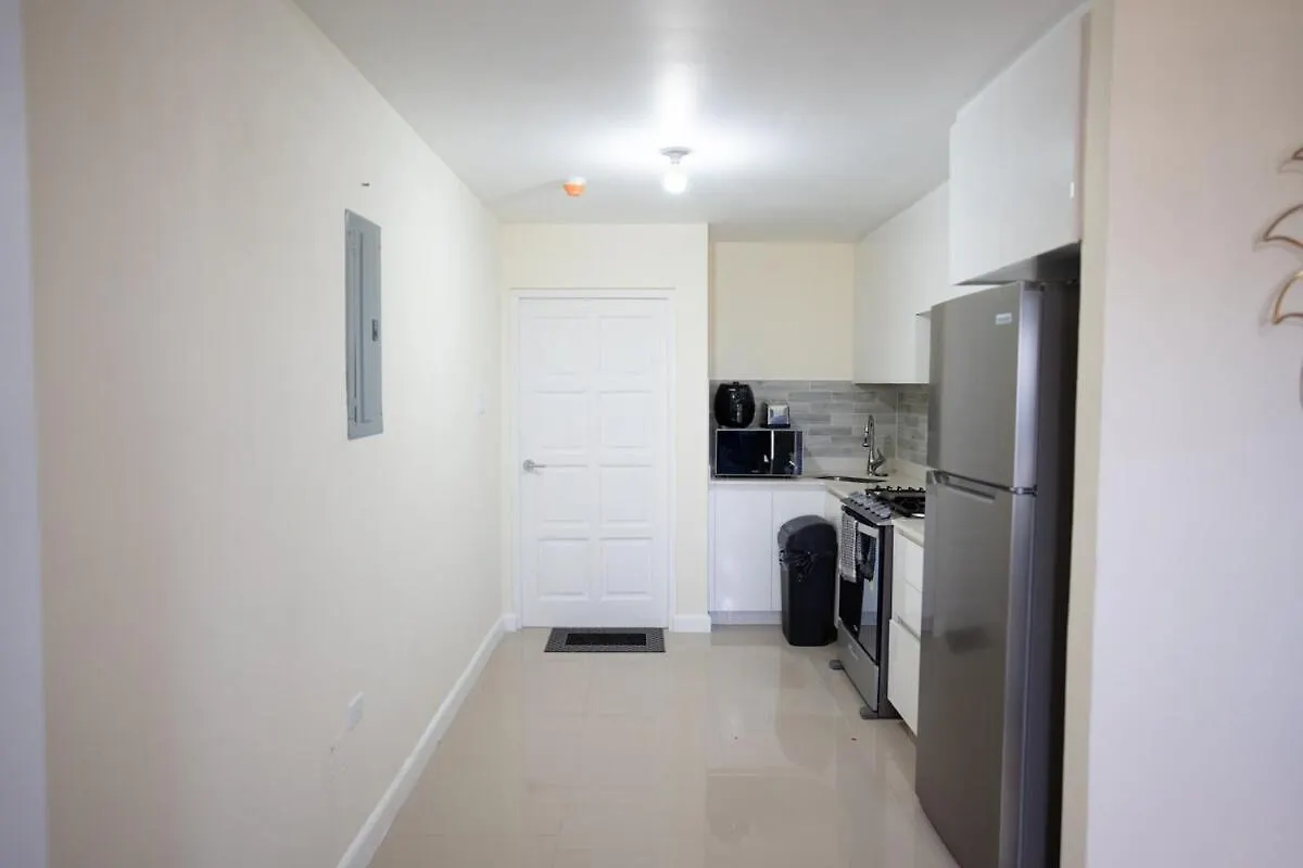 דירות פורטמור Bay Front Retreat